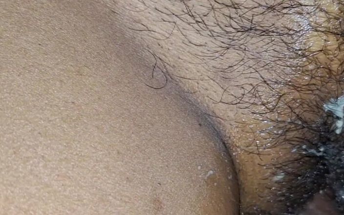 Wifeee: Sexmodell Sabita bekommt den Burr bedient, das Video des Gand...
