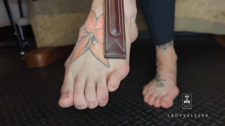 Lady Valeska: Being My Dirty Foot Slave POV