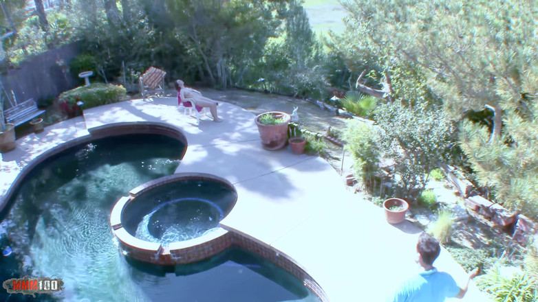 Porn-World: Cali hayes: Scopiamo la figlia dei vicini