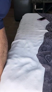 Delizioso sottomesso con un culo succoso sculacciato e usato in ogni modo 2