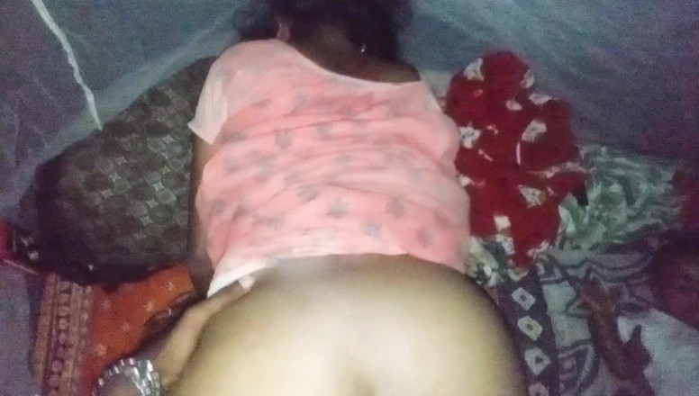 hotKamal2026: Cuplu tânăr indian desi a făcut sex feroce acasă