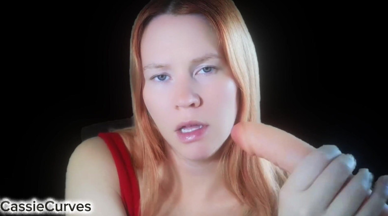Cassie Curves: Die lippen deiner ehefrau