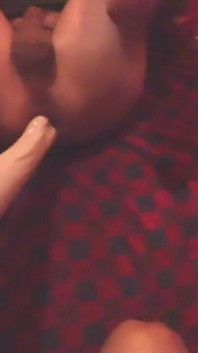 hardcore anal djup fisting POV delad skärm Adelina och fist-dude