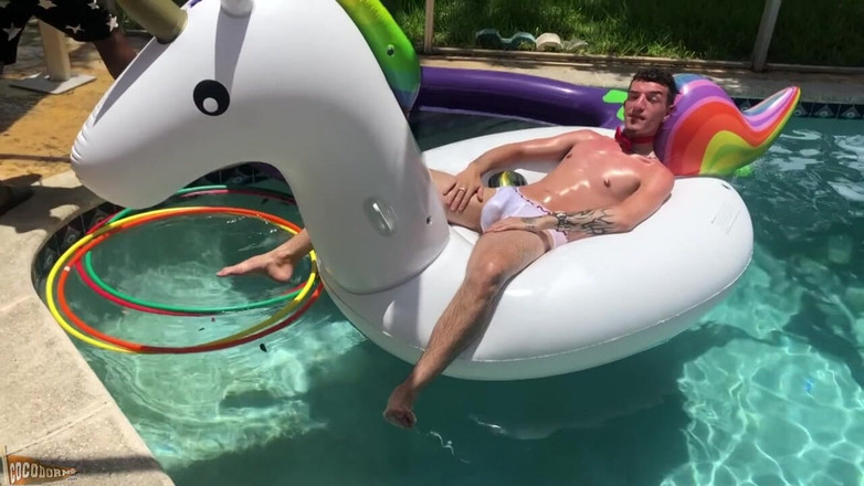 CocoDorm: Gio Valentine - Summer Sun Solo