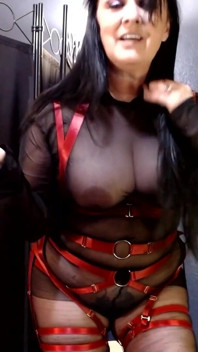 MILFのエッジングボディティーズ
