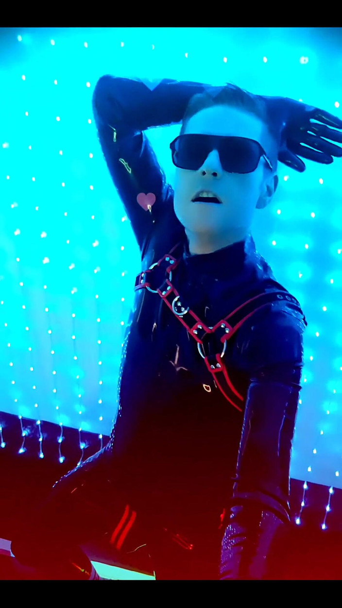 Roman Heart: Video Clip Outtake