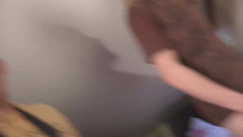 German amateur - 100% German hardcore videos: Lezzetli esmer erkek arkadaşının önünde oyuncu seçmelerinde sikişiyor