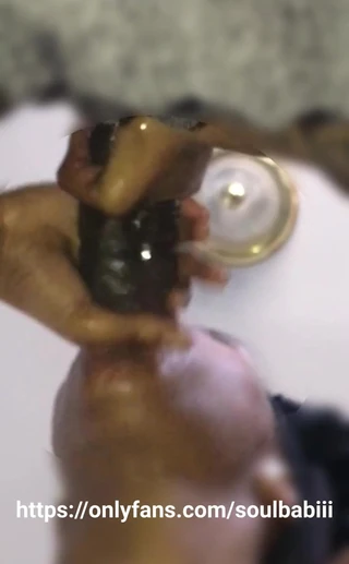 Soulbabii: Sloppy Two Hand Cock Sucking. Sucked All of His Cum