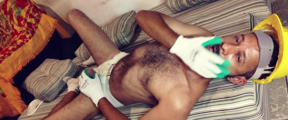Stink HairyMale: Notte di succhia il dildo