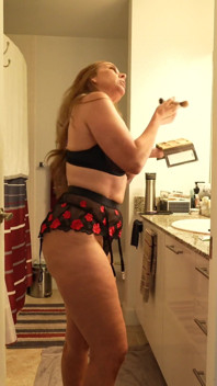 La mia matrigna è una porno star! Kymber Leigh
