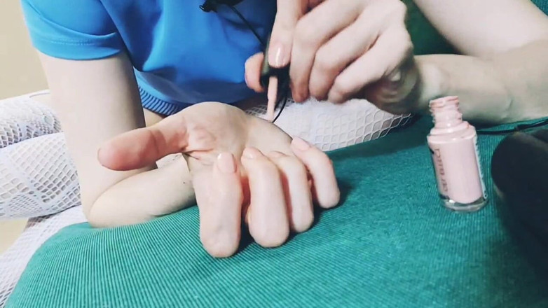 GinnaGg: Io dipinse le unghie. Asmr