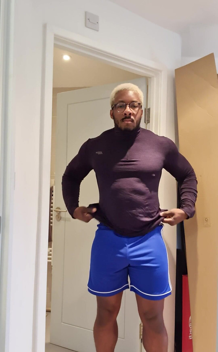 Amadeus: Sich bereit für das Fitnessstudio machen