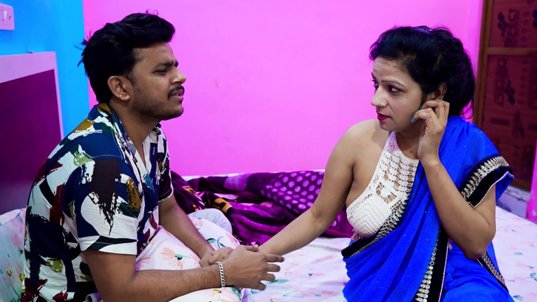 Pyasi Bhabhi Uncut: Dost ki Wife ko chuda ghodi bna ke desi style...