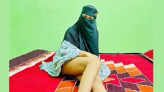 Riya Chowdhury: Bhabhi co děláš? Sleduji všechno