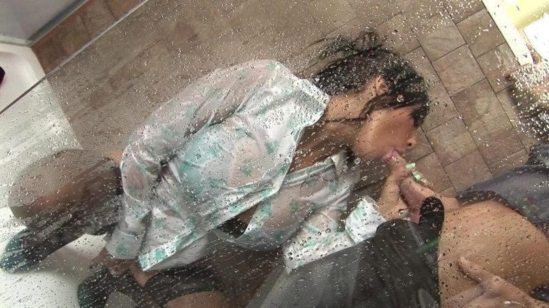 Wet as Fuck: Extraordinary and sloppy morning rituals