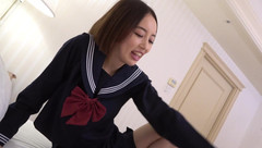 Strix: 穿着大学制服的已婚女人。把一个已婚女人穿上怀旧的衣服