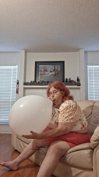Wymagane Blow up I Pop Wideo Przez Wielką Pielęgniarkę Urody Vicki