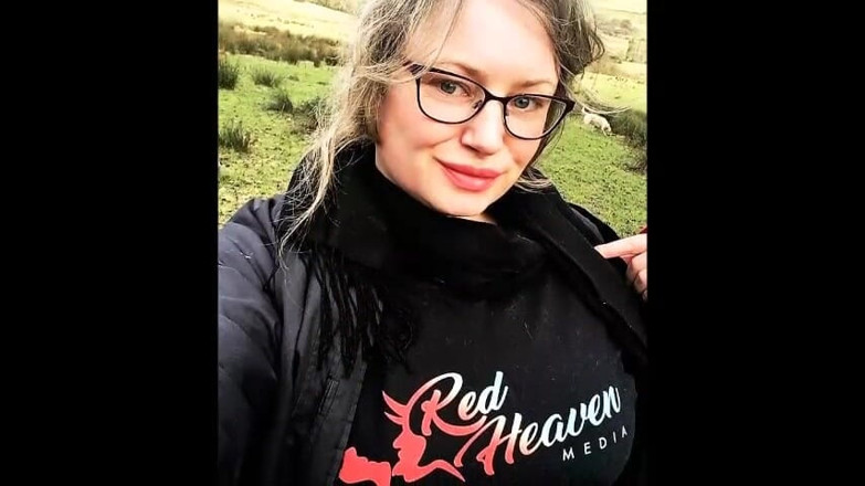 Red Heaven Media: Look who wears Red Heaven tshirt!