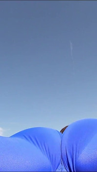 Udělal jsem se, aniž bych si sundala svůj spandex poté, co jsem nadrženě cvičila v legínách