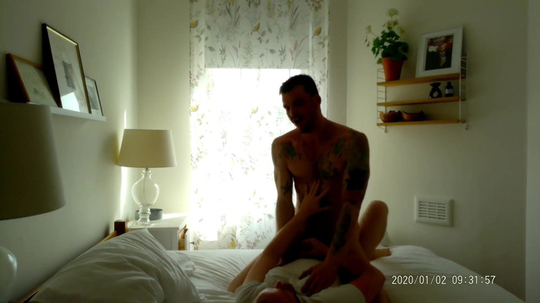 Hands42: Tatuat Str8 Chav "dave", Primul Său Videoclip Cu Irishstr8huntr