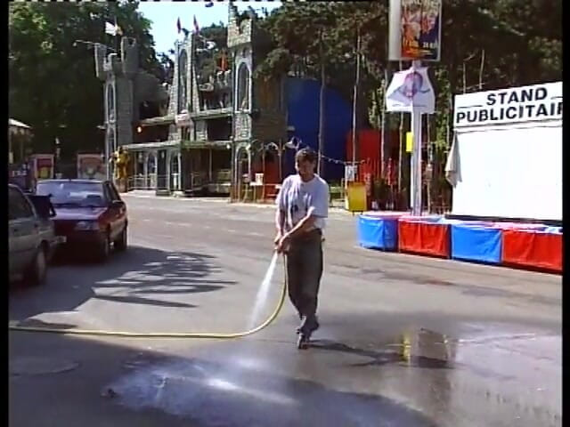Italian Vintage Porn and MMV Clips: สาวผมทองอมควยบนโซฟาหนัง