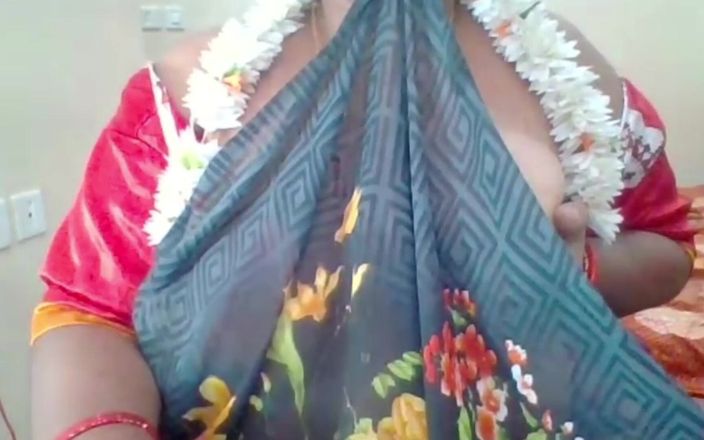 Telugu fuckers: Dì Telugu Blue Saree mở núm vú sưng húp bú âm...