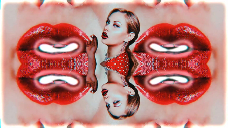 Goddess Misha Goldy: Lipsoholia yang merokok! GELUNG!!!