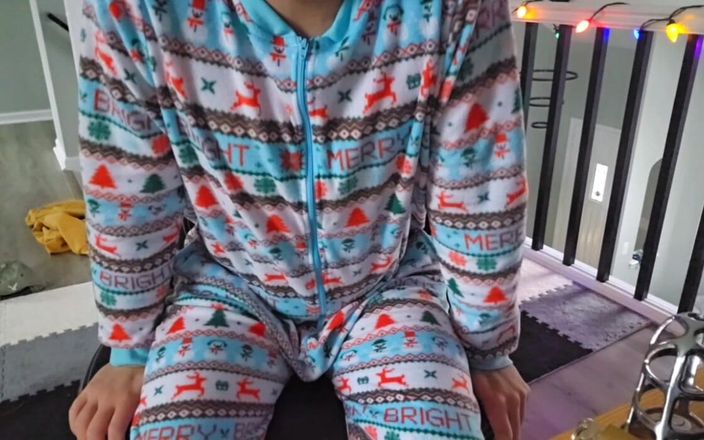 Kinkytwinkpamps: Twink menggodamu gara-gara punya kontol kecil