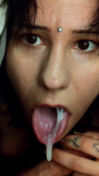 Morning Blowjob in Bed