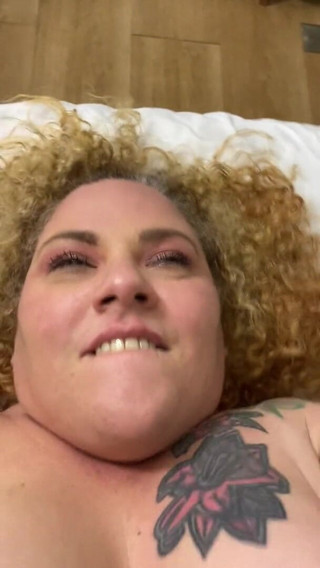 Curvyliz9: Orgasm bun