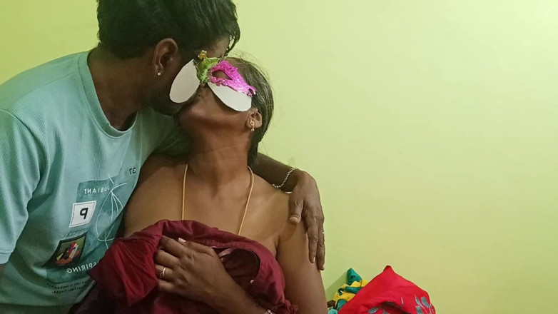 Hotmahi: Romanticismo indiano al suo meglio. Guarda Fino alla fine per...