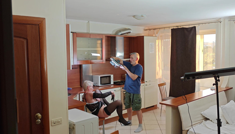 Heatwave Porn: Kinky Husband Films His Mature Hot Wife in the Kitchen...