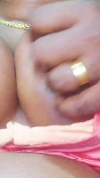 Sexy Girl In Hot boobs Video Viral