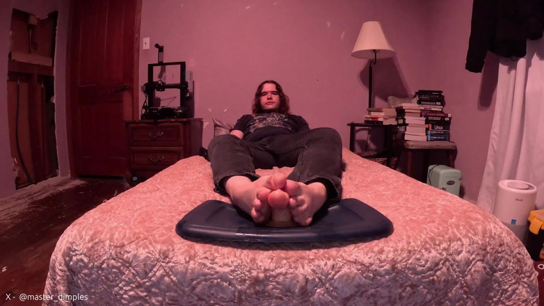 Mr Dimples: 我给我的假阳具足交