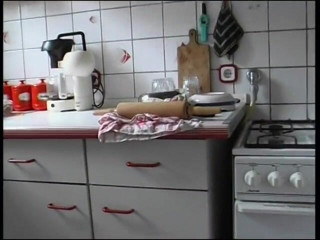 Lucky Cooch: Ateşli esmer siyah çoraplı mastürbasyon yapıyor