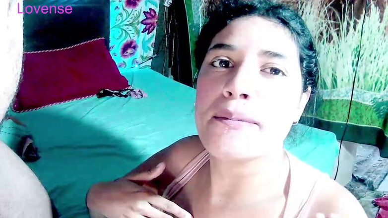 Britanly-Brow: La ragazza colombiana mora ama ingoiare sperma senza sprecare gocce