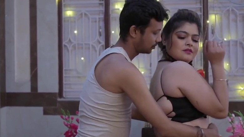 Indian porno creator: Awek Kolej Bengali India bertetek besar semula jadi