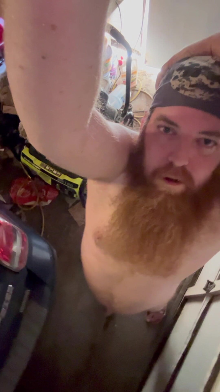 Big Baz: Long Naked Piss