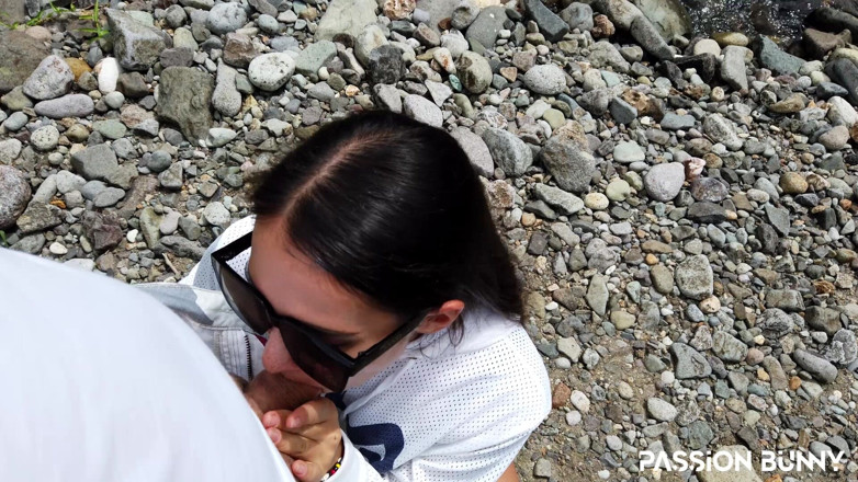 PassionBunny: Walking with Best Blowjob for New Friend