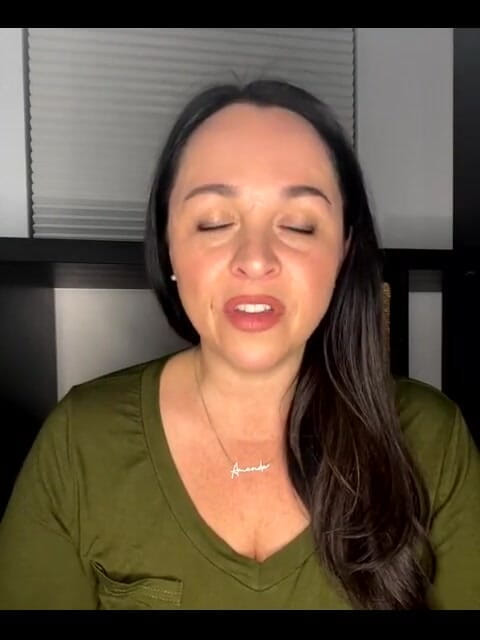 Amanda Thickk: 섹시한 갈색 머리