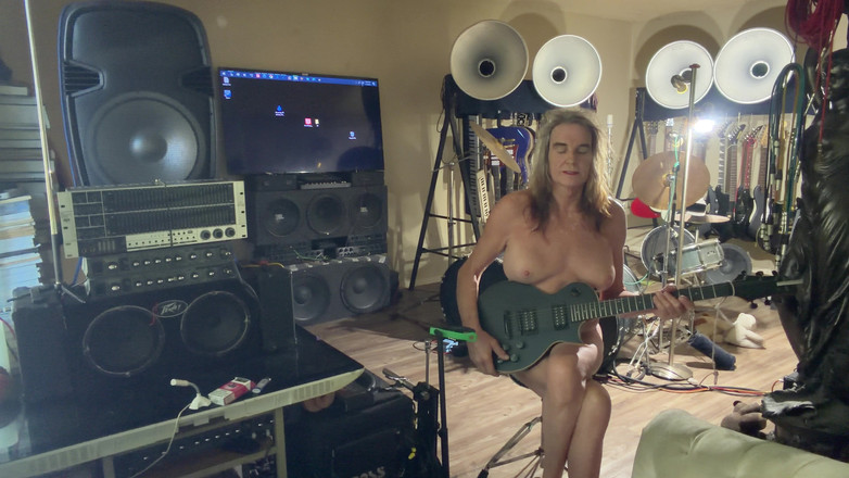 Lizzy Yum vintage and behind the scenes interviews: Lizzy Yum Vintaj dan Di sebalik Tabir temu bual eksklusif #2