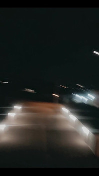 Noční čištění vzduchu po mé nahotě je tak veselé