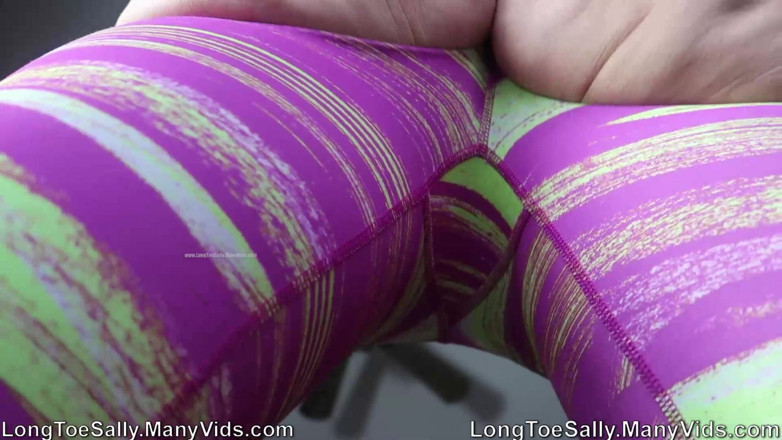 Long Toe Sally Big Buns: Tetas e bolos de carne