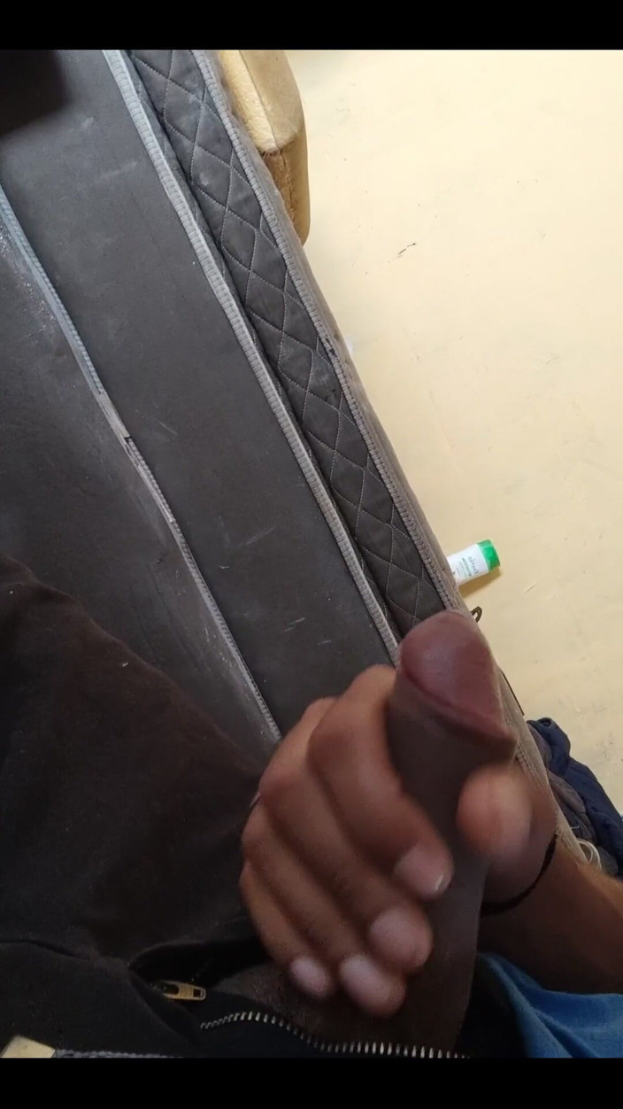AlexAlejandro13: Em casa recebendo leite