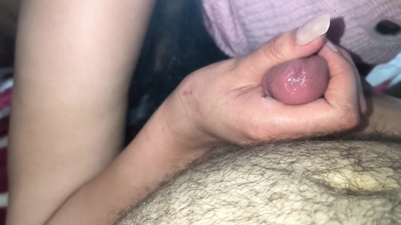 Cuckold Arabic: 阿拉伯夫妇分享妻子