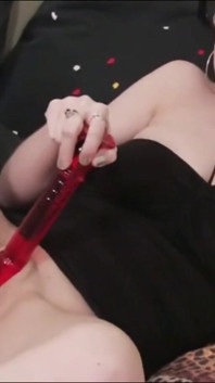 Piękna gorąca brunetka Hottes cipki i dupy masturbacja z dużym wibratorem vol 5