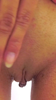 Mia Perriera - Pussy Shaving