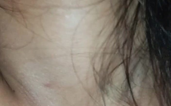 X69: Ragazza e fidanzato nepalese a casa