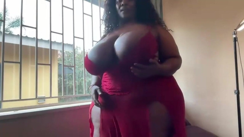 Legendary Booty Overdose: SSBBW Tease