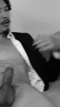 Femme Fatale seduce investigatorul privat